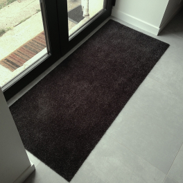 tapis d'entrée unicouleur imprimé sur mesure / tapis antisalissure coordonné à votre décoration
