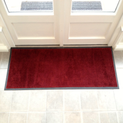 tapis d'entrée unicouleur imprimé sur mesure / tapis antisalissure coordonné à votre décoration